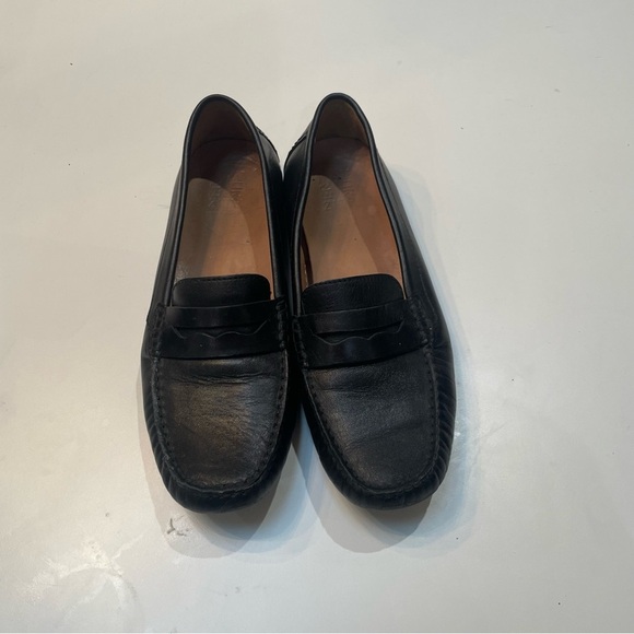 Naturalizer Black Leather Loafers - Picture 2 of 6